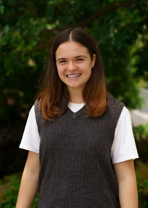 ACYP-YAC25-Headshot-Ellen-HR-8