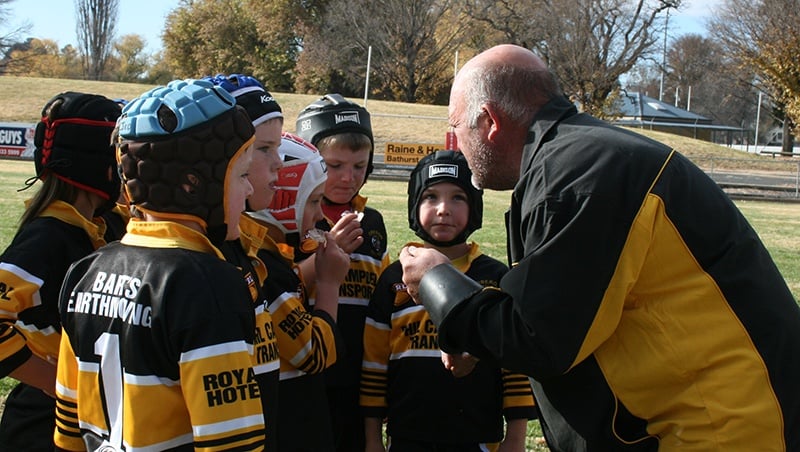 coach-talking-to-team