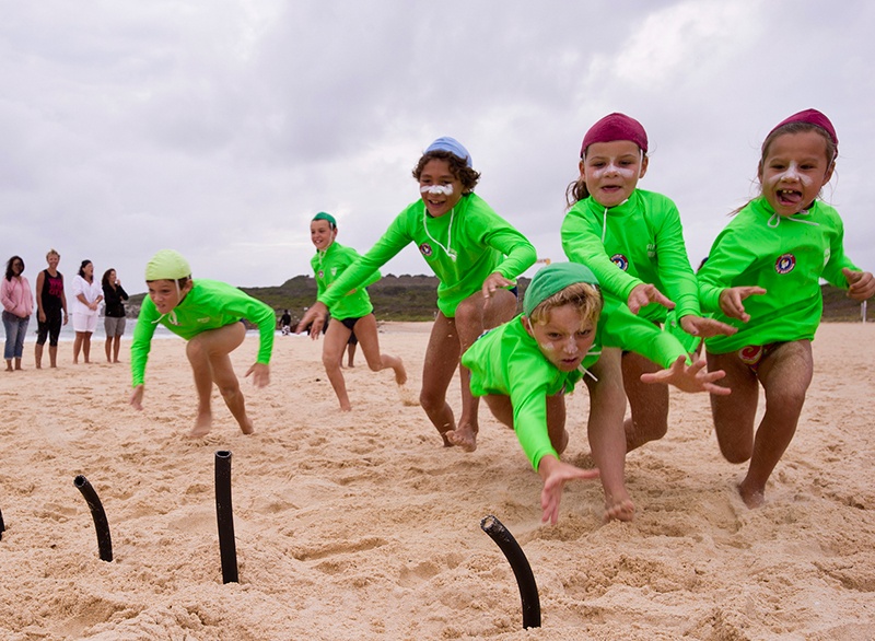 surf-life-saving-dive